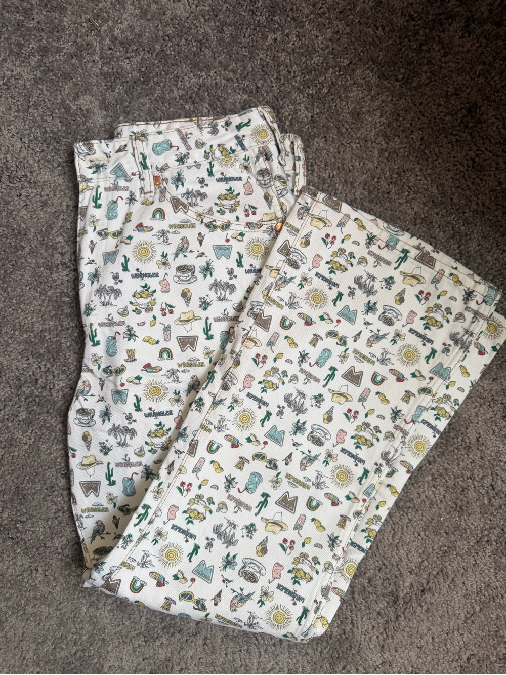 Wrangler White Jeans with Colorful Western & Tropical Icons